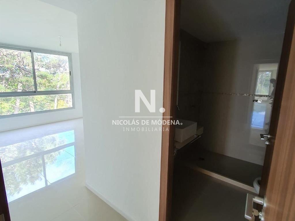 En venta impecable apartamento de 2 dormitorios