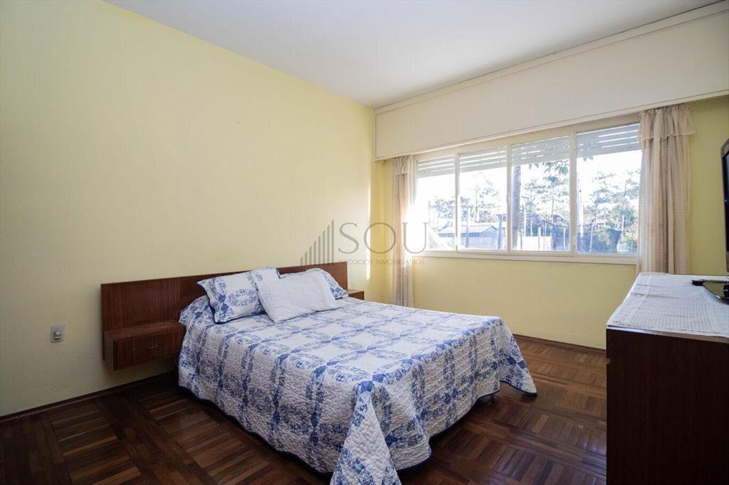 Venta Casa 4 dormitorios y apartamento independiente en Sol