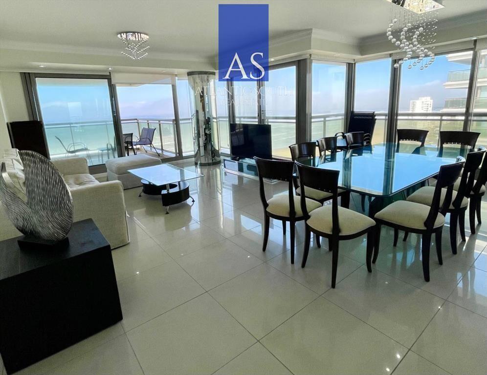 Apartamento de 3 dormitorios mas servicio primera