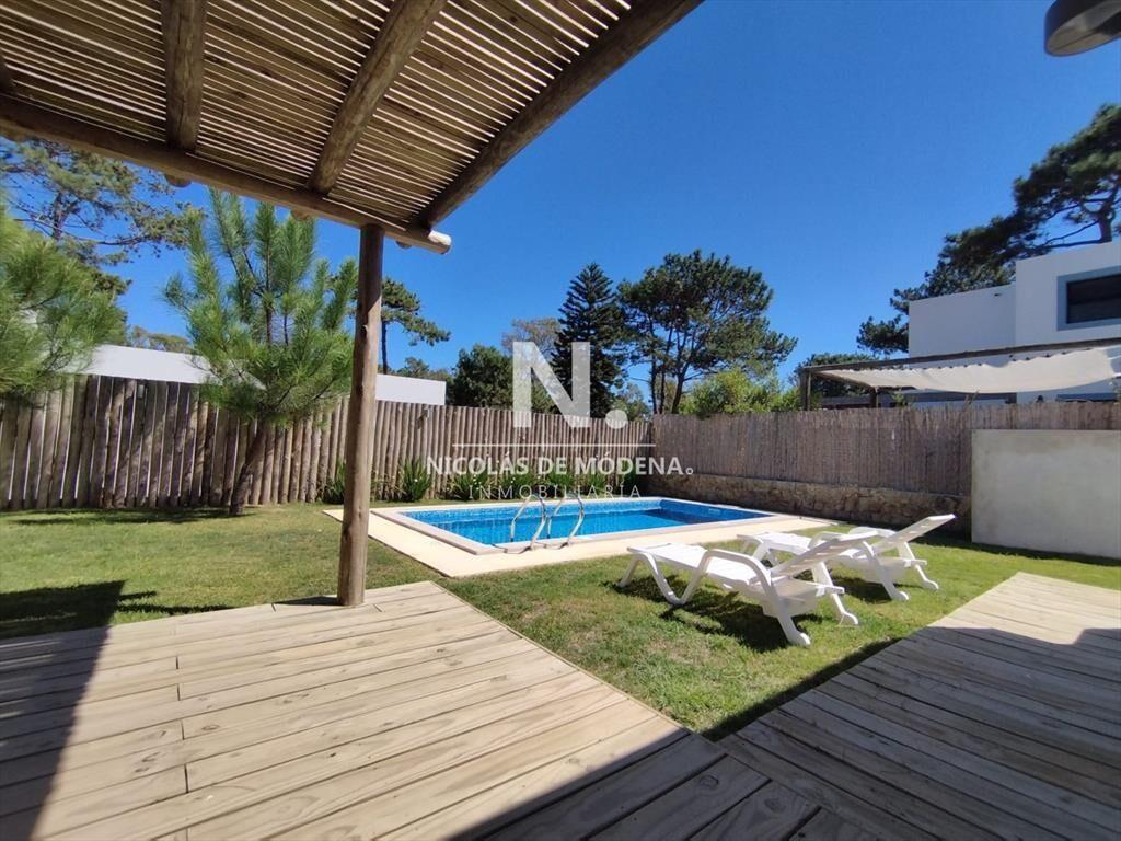 En venta casa en La Barra de 3 Dormitorios
