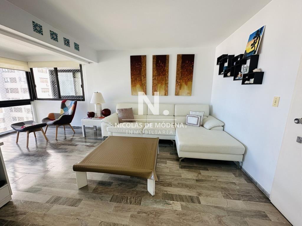 Apartamento en venta de 3 dormitorios en Playa ,