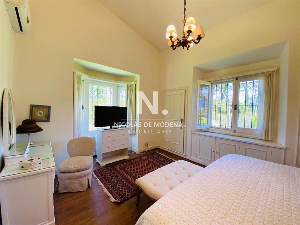 MUY LINDA CASA TODA RECICLADA