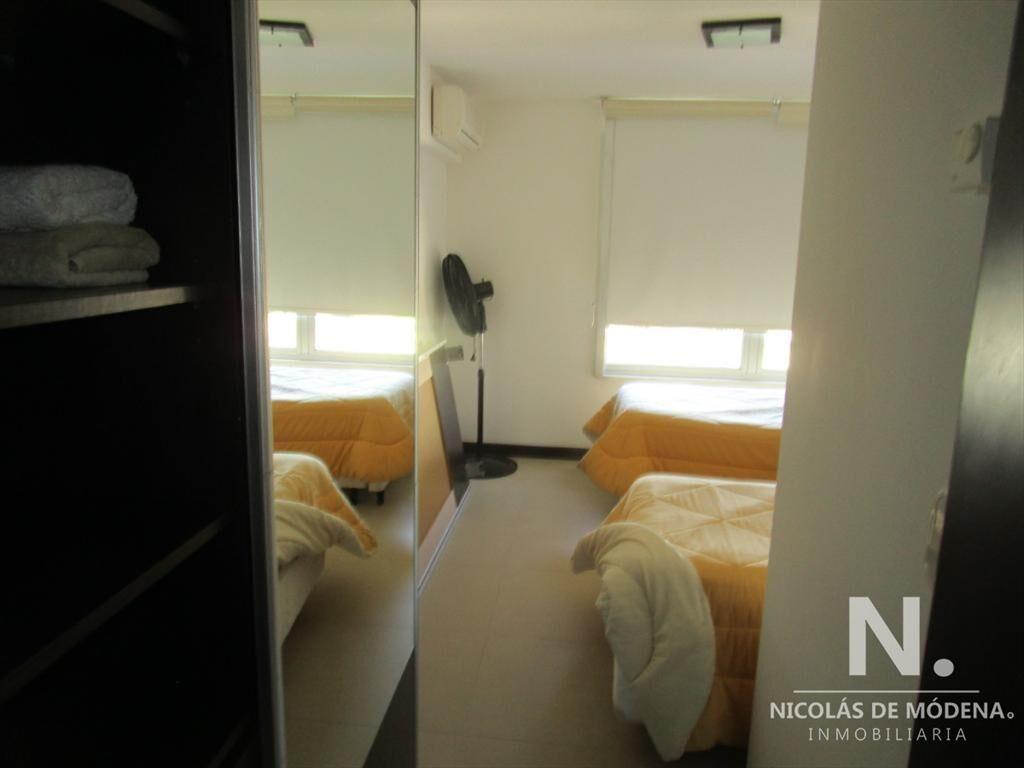 VENTA HERMOSO APARTAMENTO A METROS DE PLAYA MANSA