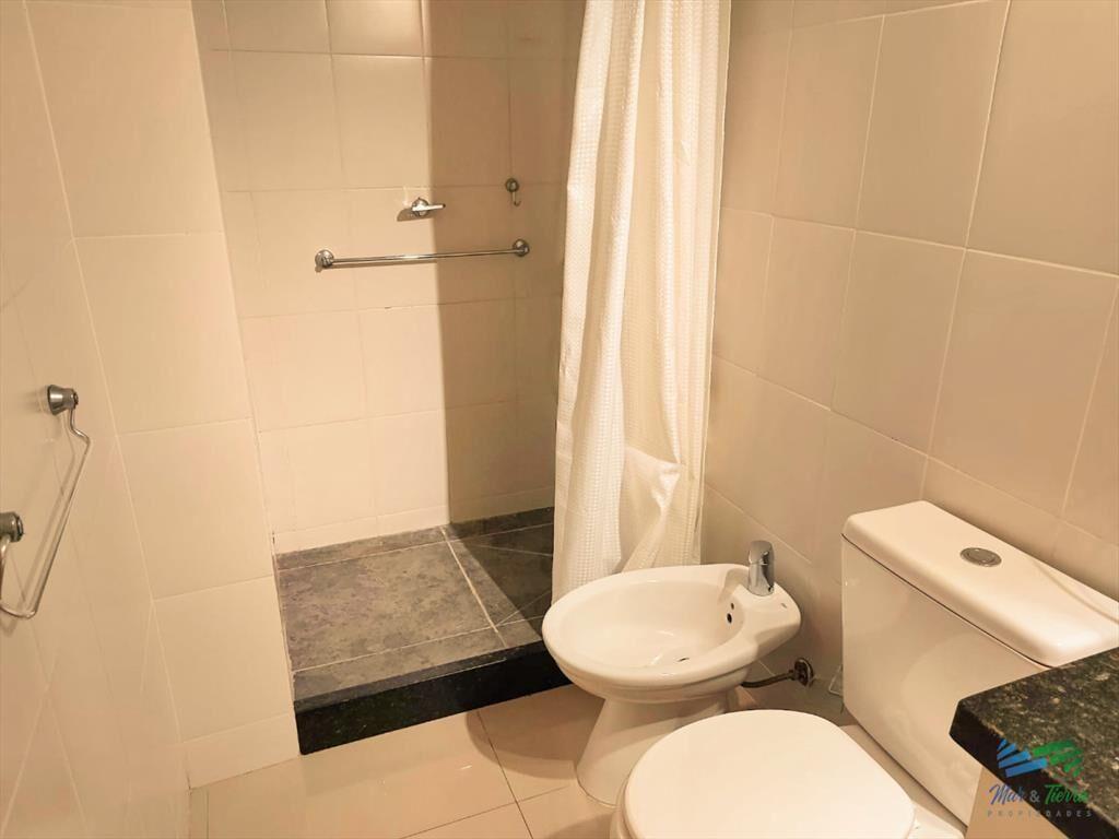 Venta de apartamento un dormitorio y medio en