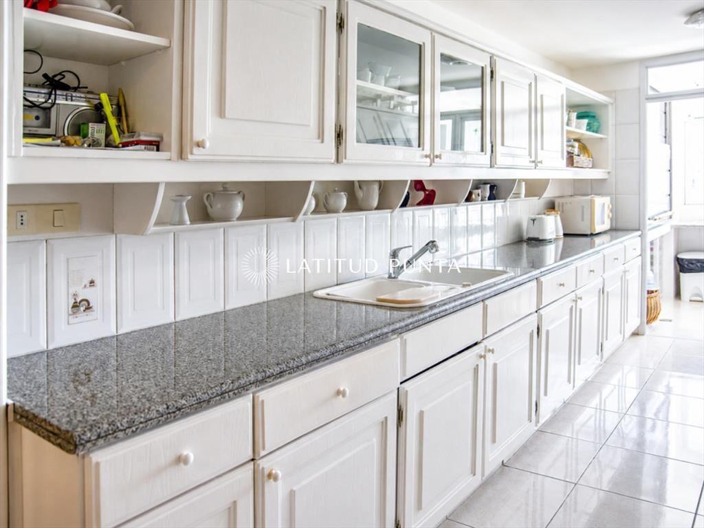 Apartamento en Beverly Tower
