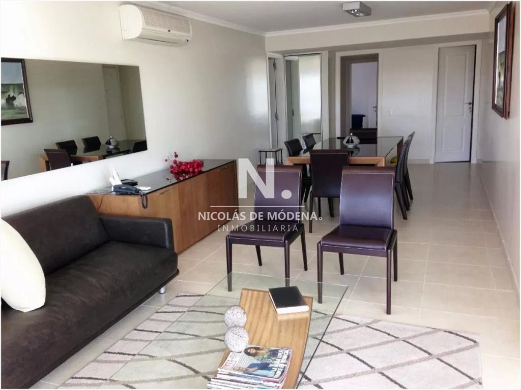 Venta Apartamento de 3 dormitorios en zona Mansa,