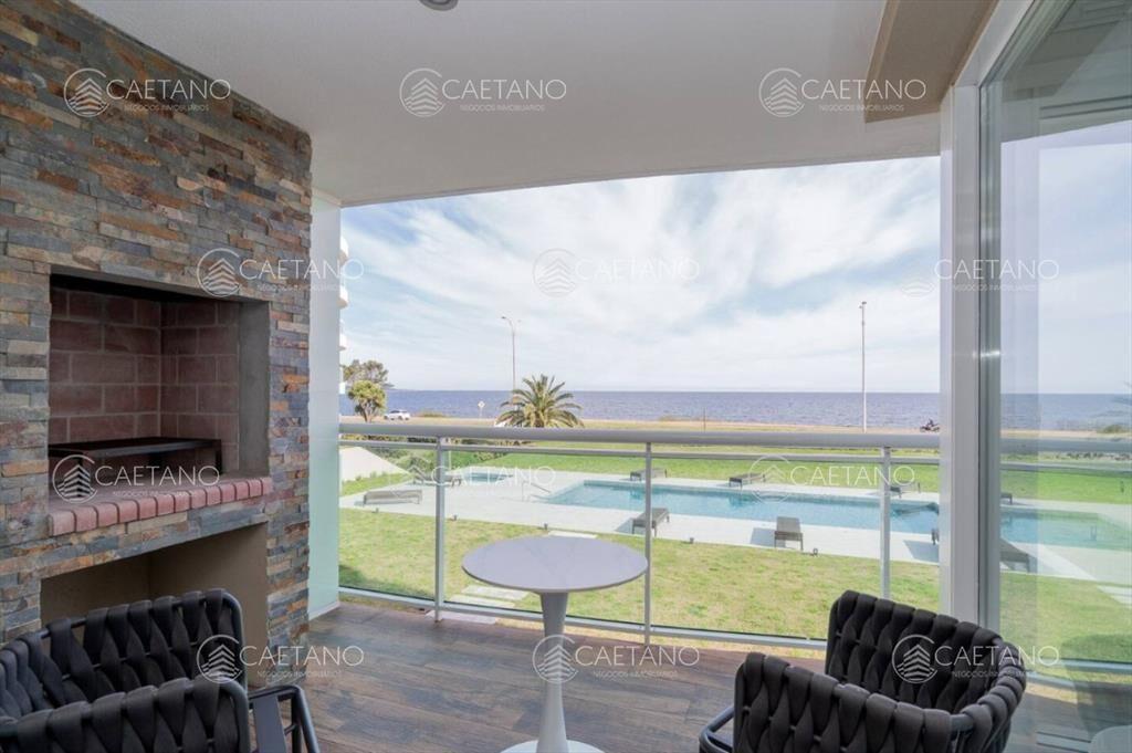 Apartamento en Alquiler de 2 dormitorio frente al