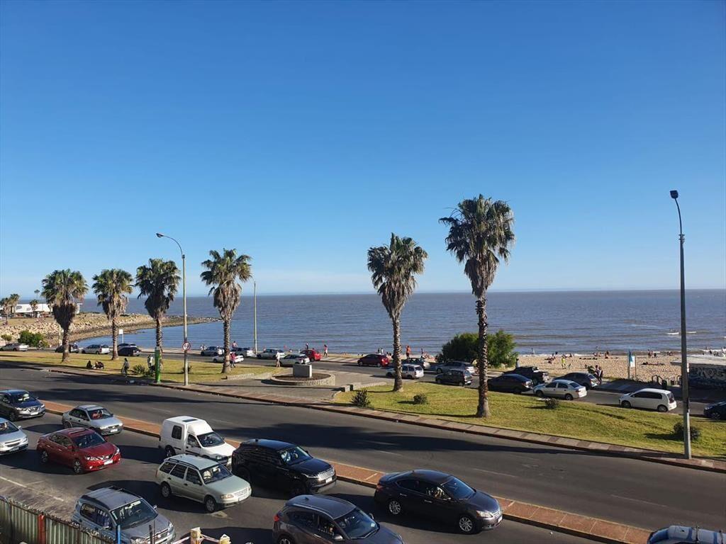 Rambla Republica del Perú esq Buxareo, 193 m2 , gge x2 , re