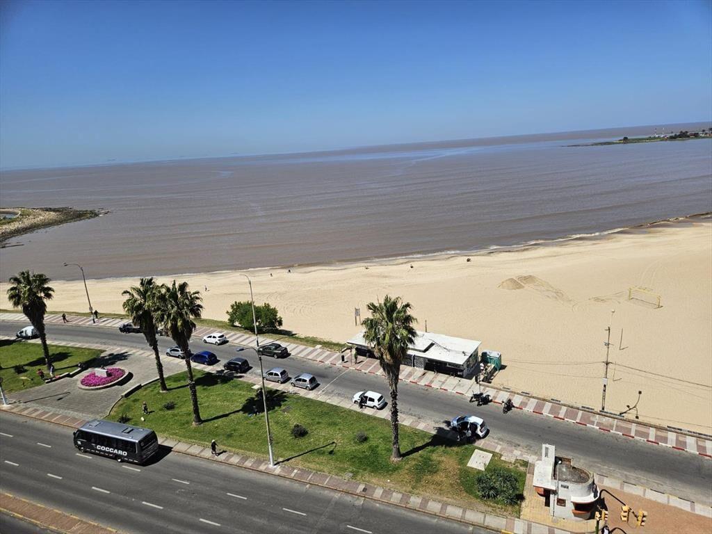 Rambla de Pocitos Nuevo, 4 dormitorios, 230 M2 20 M2 ter