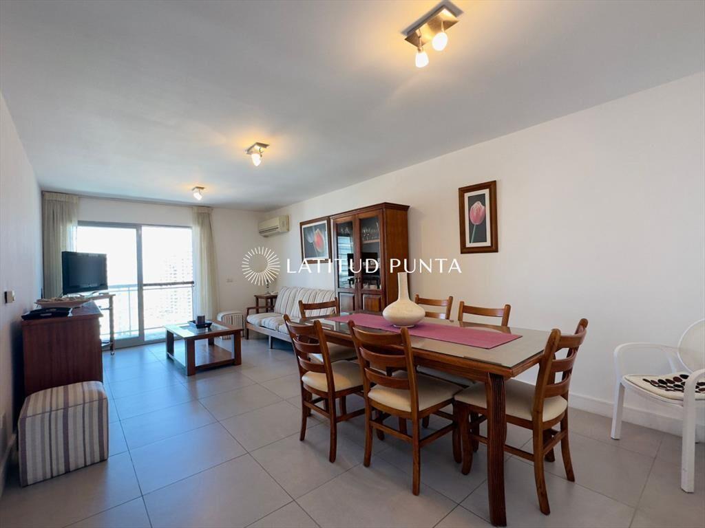 Apartamento en Mansa, 2 dormitorios y parrillero