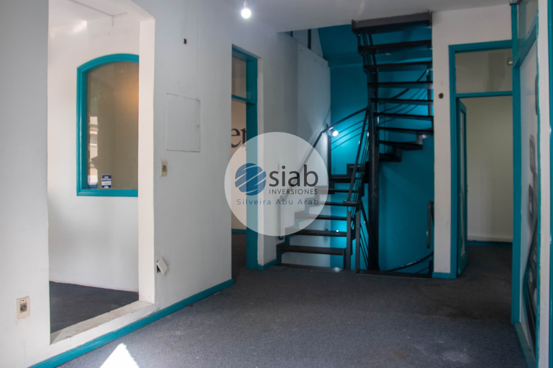 Gran casa Parque Rodó, ideal empresa