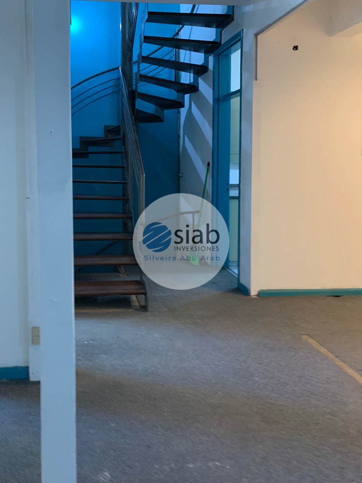 Gran casa Parque Rodó, ideal empresa