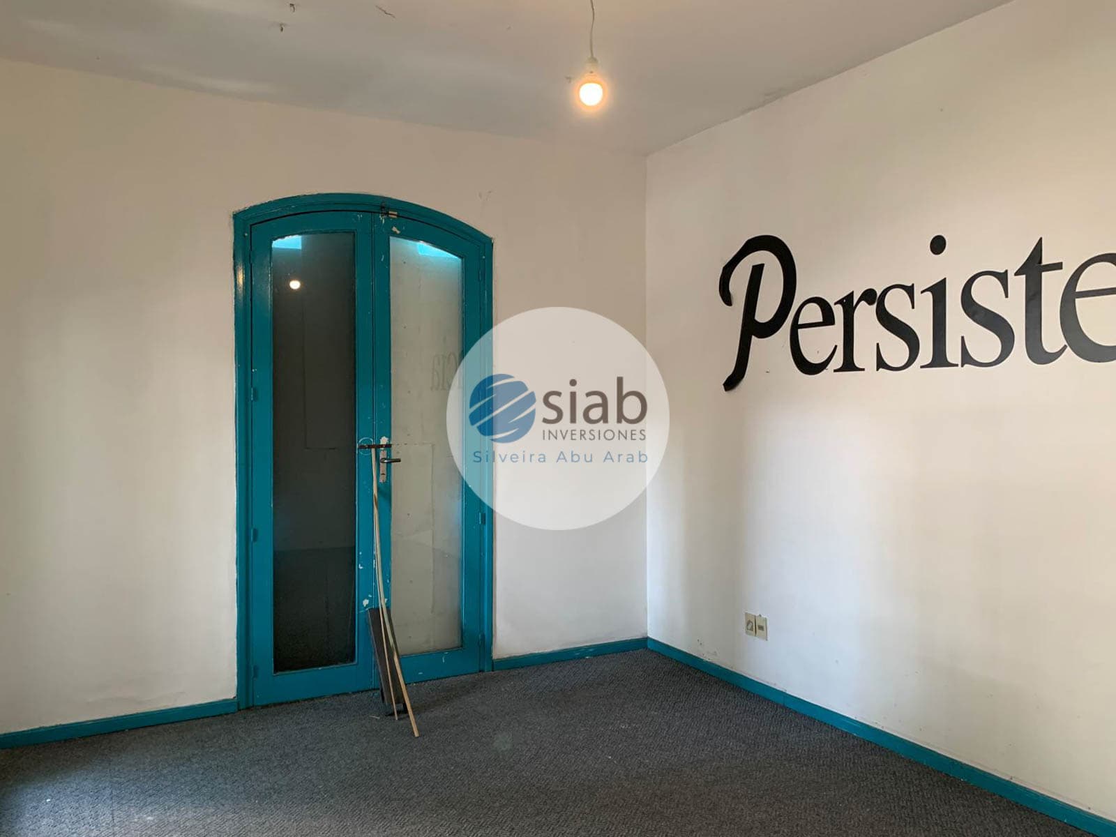 Gran casa Parque Rodó, ideal empresa