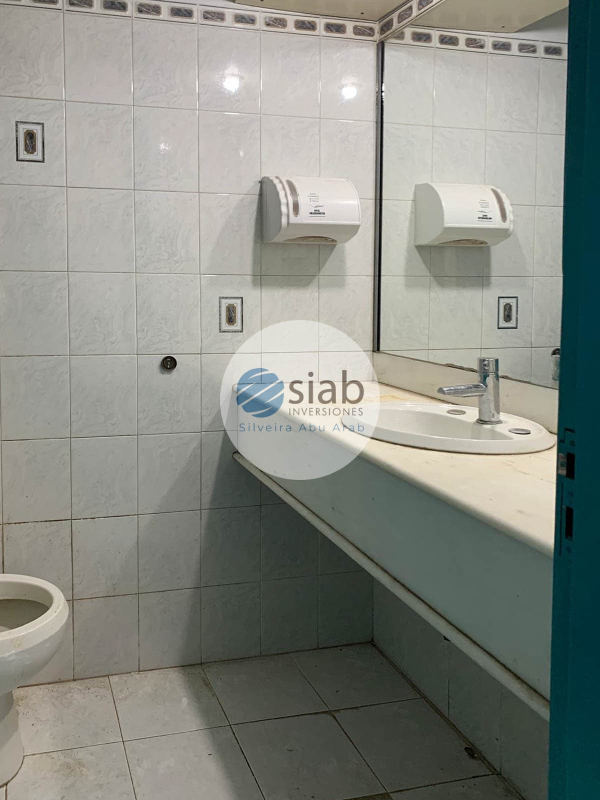 Gran casa Parque Rodó, ideal empresa